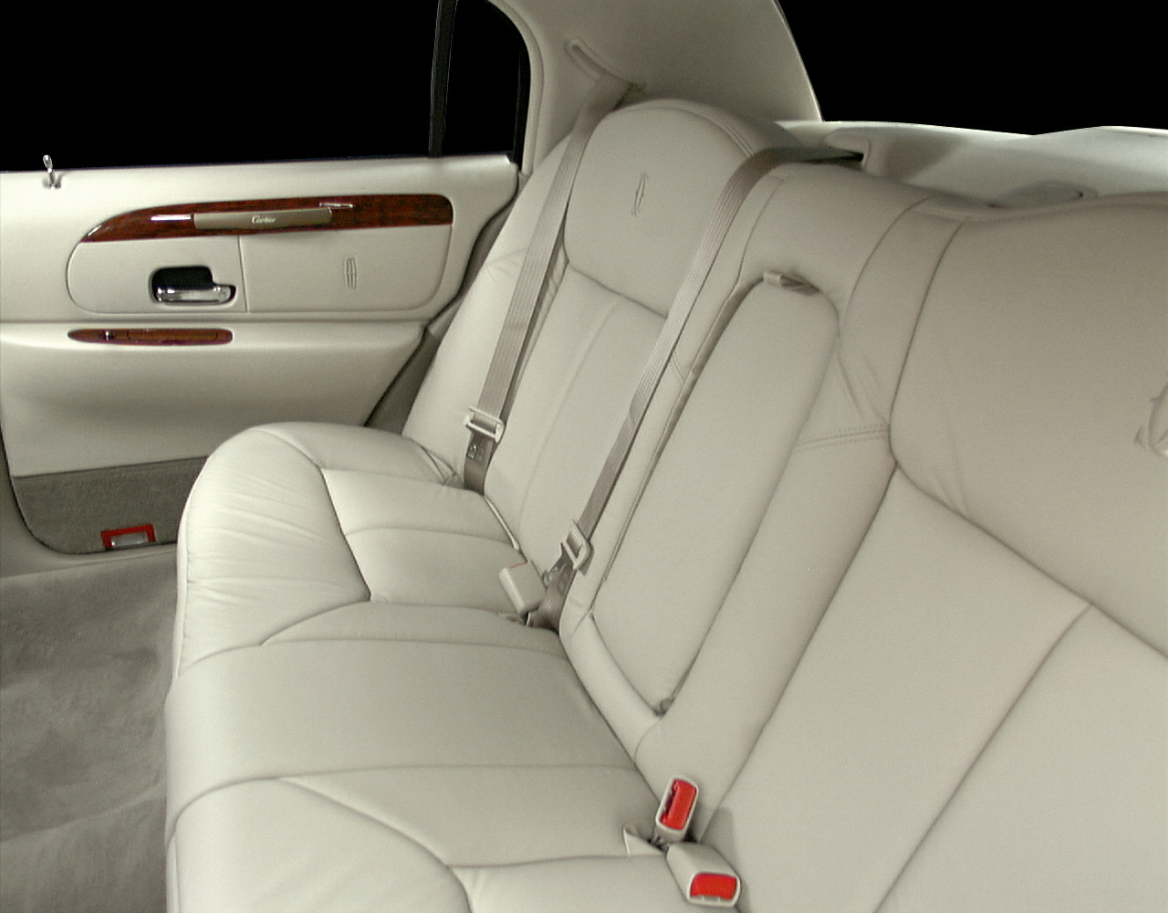 2000 Lincoln Town Car