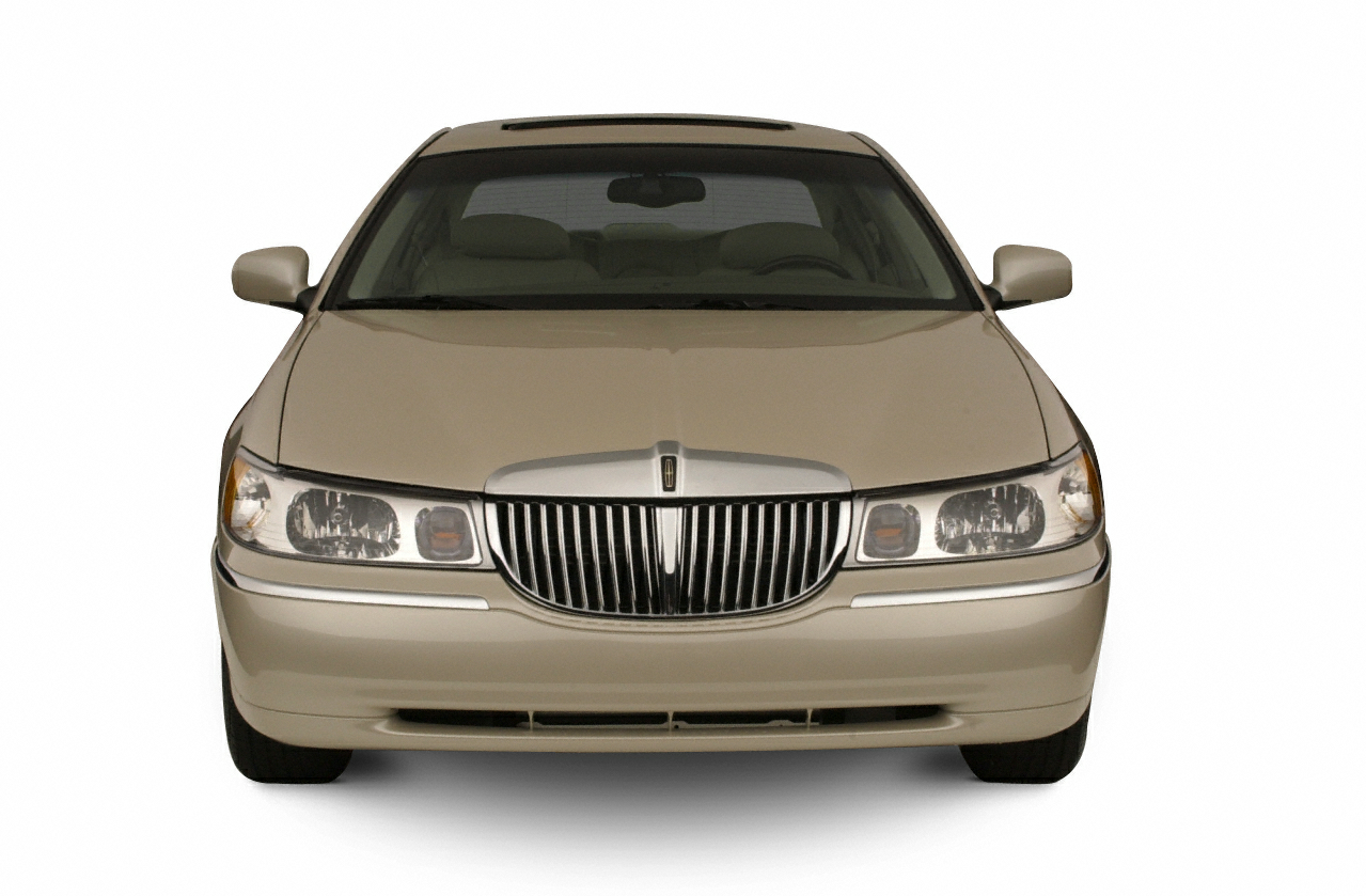 2000 Lincoln Town Car