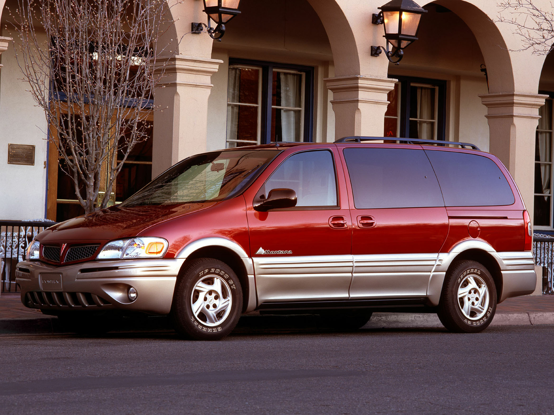 2003 Pontiac Montana Specs, Price, MPG & Reviews | Cars.com