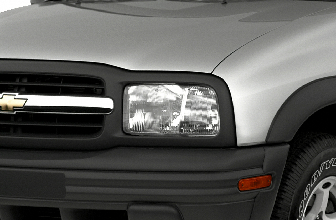 2001 Chevrolet Tracker
