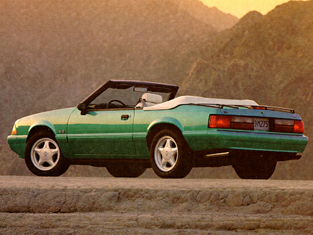 Side view of the 1992 Ford Mustang