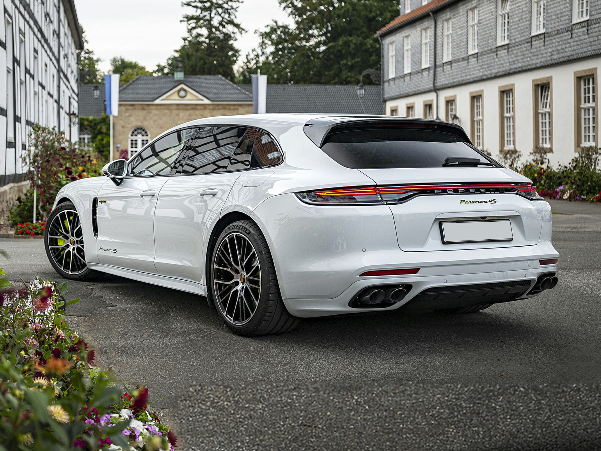 2021 Porsche Panamera E-Hybrid Sport Turismo