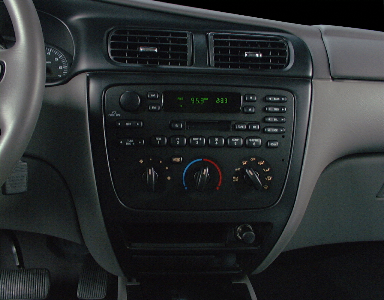 2000 Ford Taurus