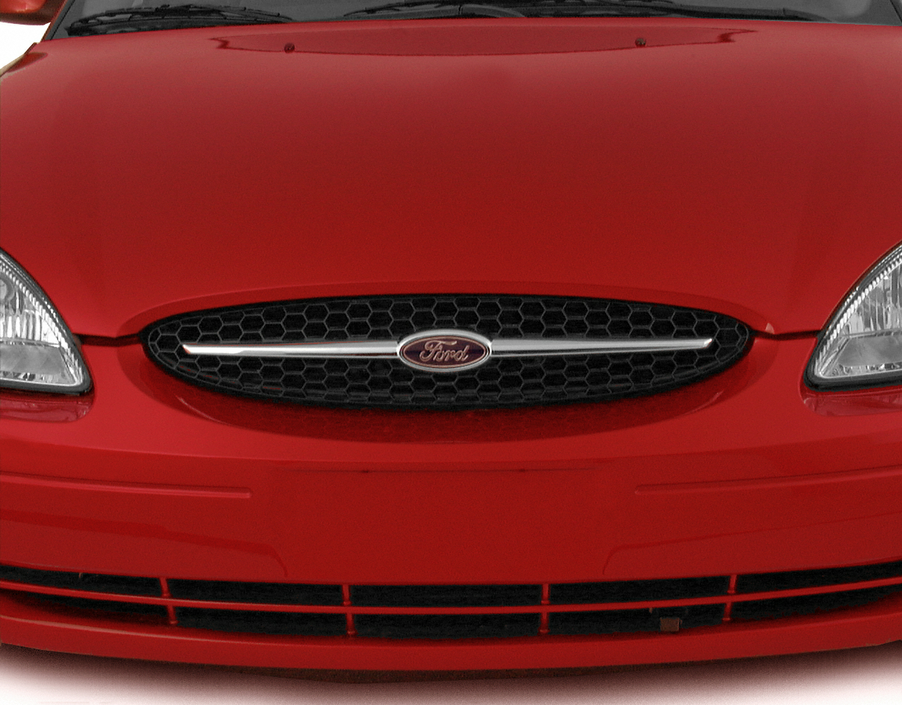 2000 Ford Taurus