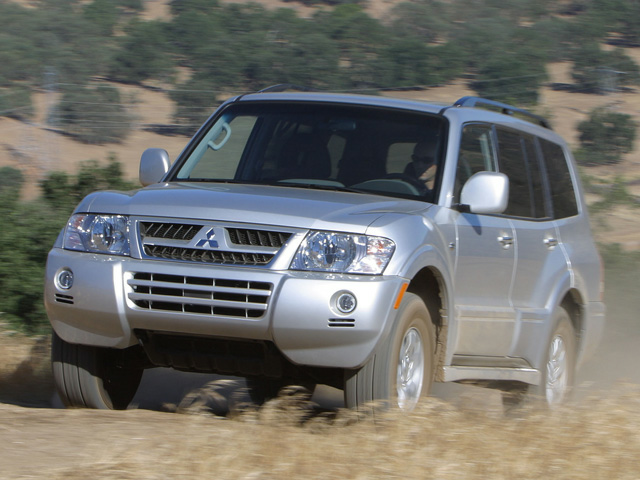 2005 Mitsubishi Montero Price, Value, Ratings & Reviews