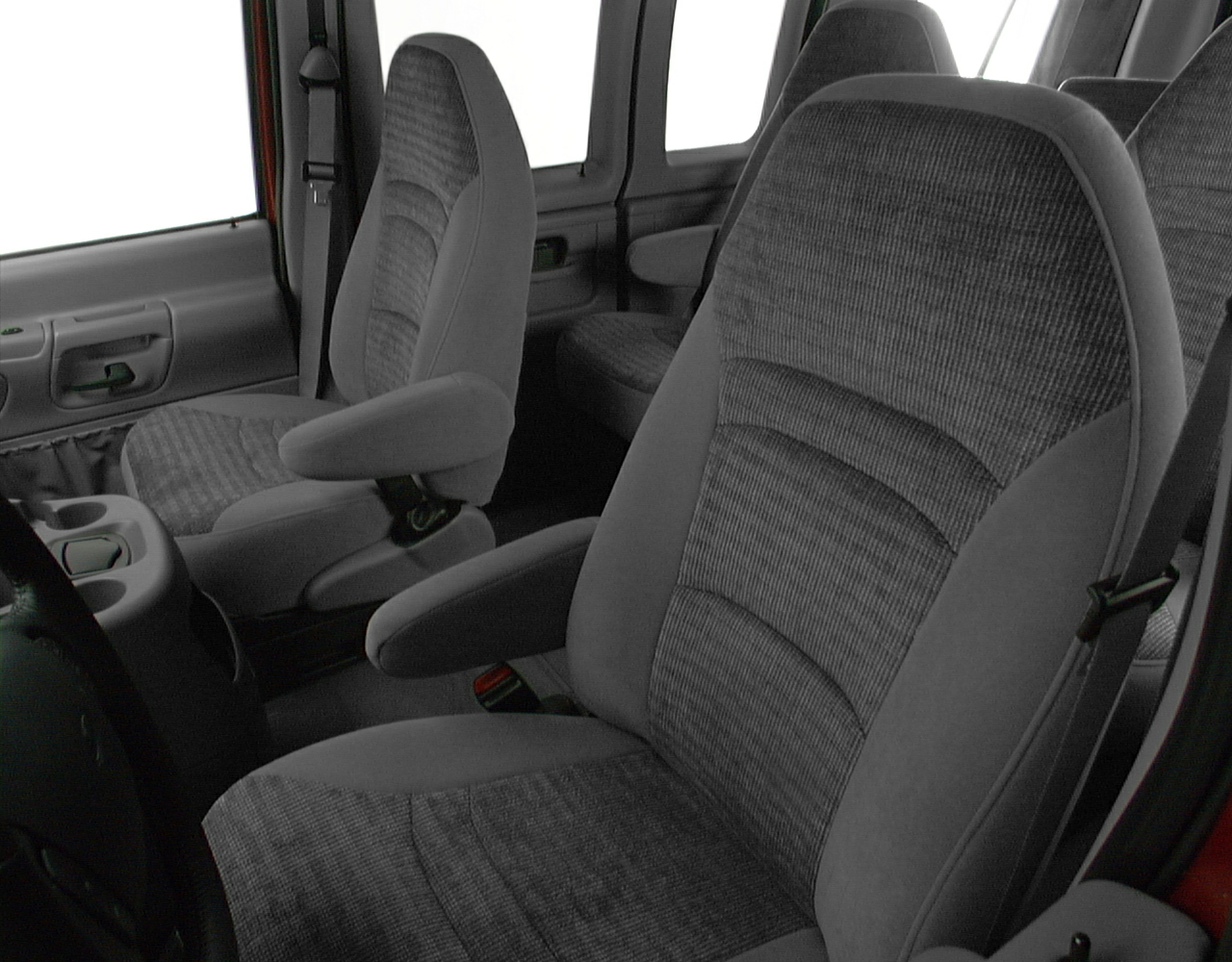 2000 Ford E150