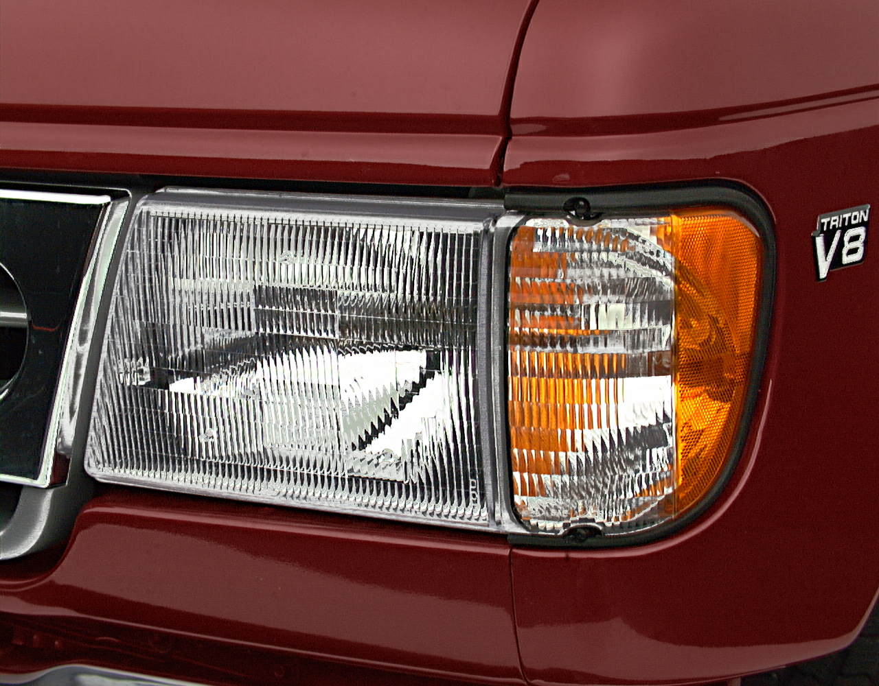 2000 Ford E150