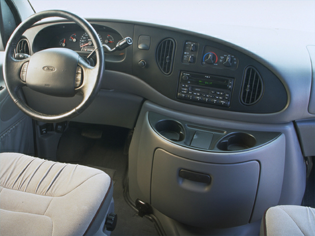 2000 Ford E150