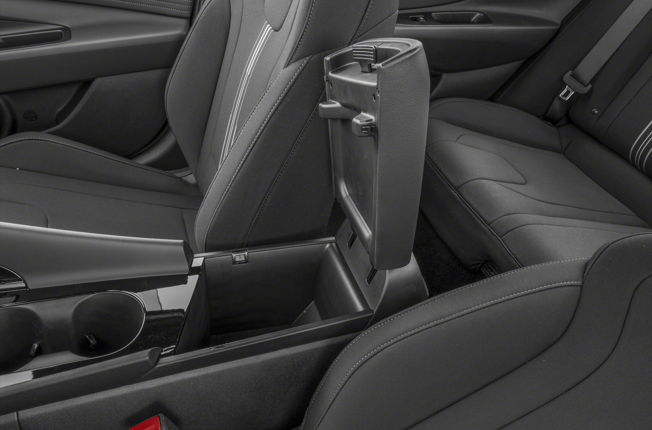 2026 Hyundai ELANTRA HEV