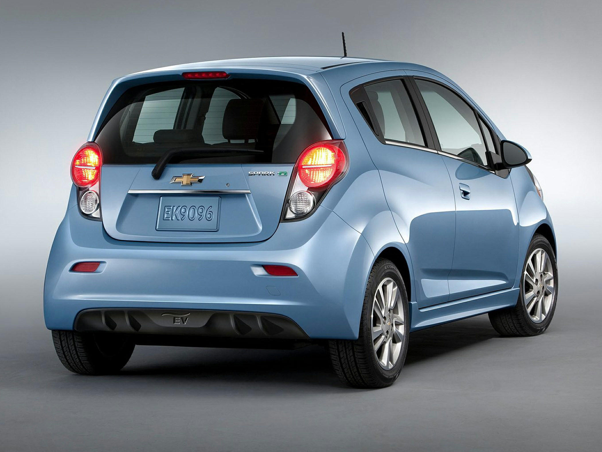 Спарк spark. Шевроле Спарк 2014. Chevrolet Spark ev. Chevrolet Spark 2023. Spark m300.