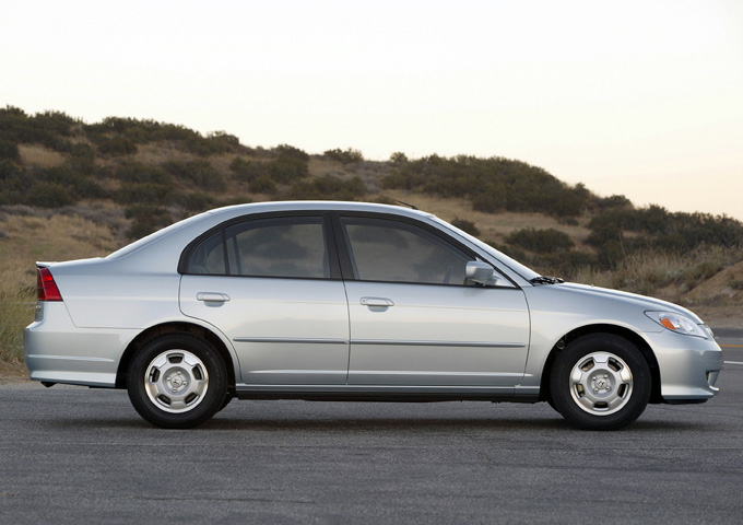 2004 Honda Civic Hybrid Specs, Price, MPG & Reviews | Cars.com