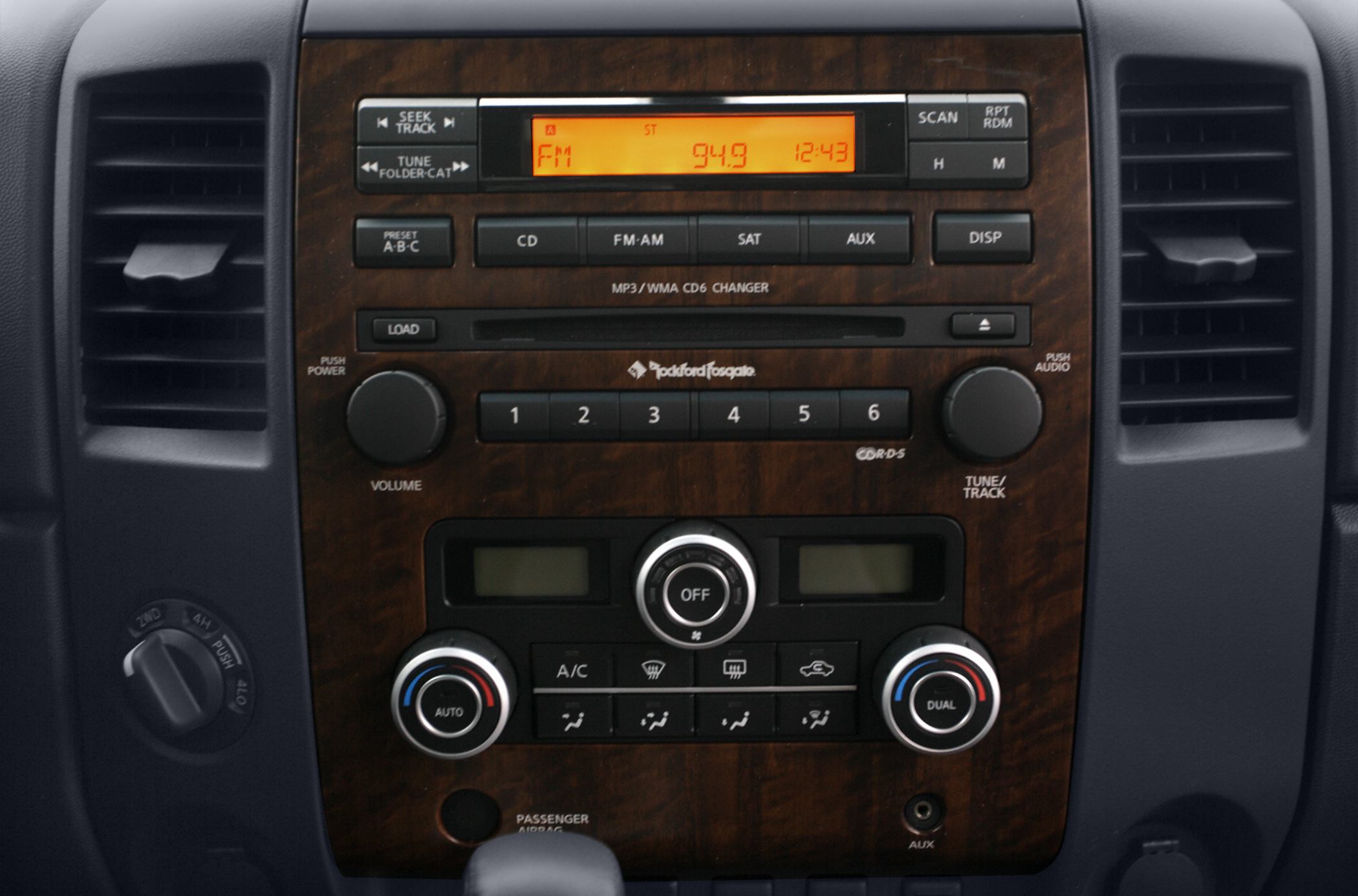 2010 Nissan Titan