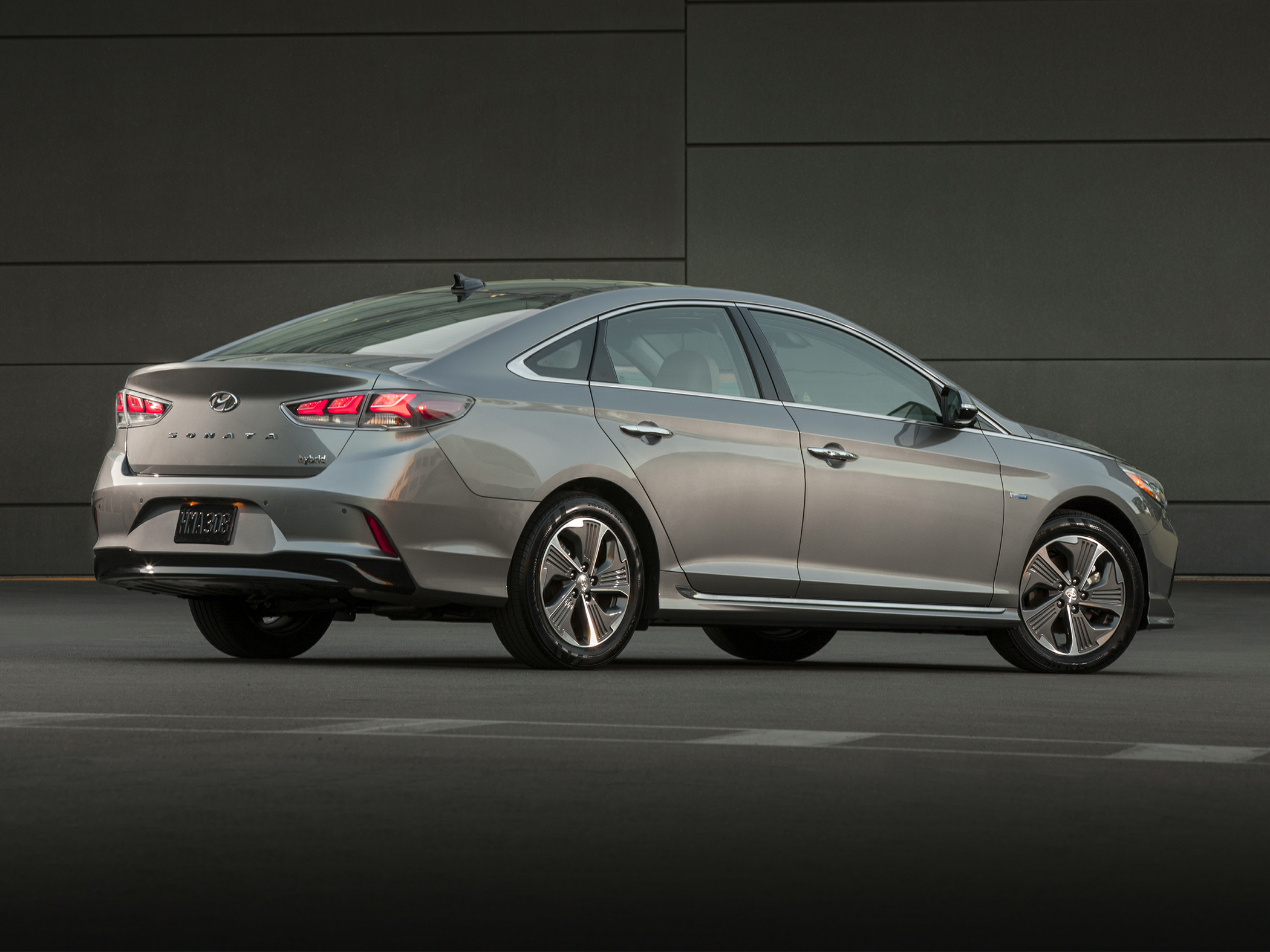 2018 Hyundai SONATA Hybrid
