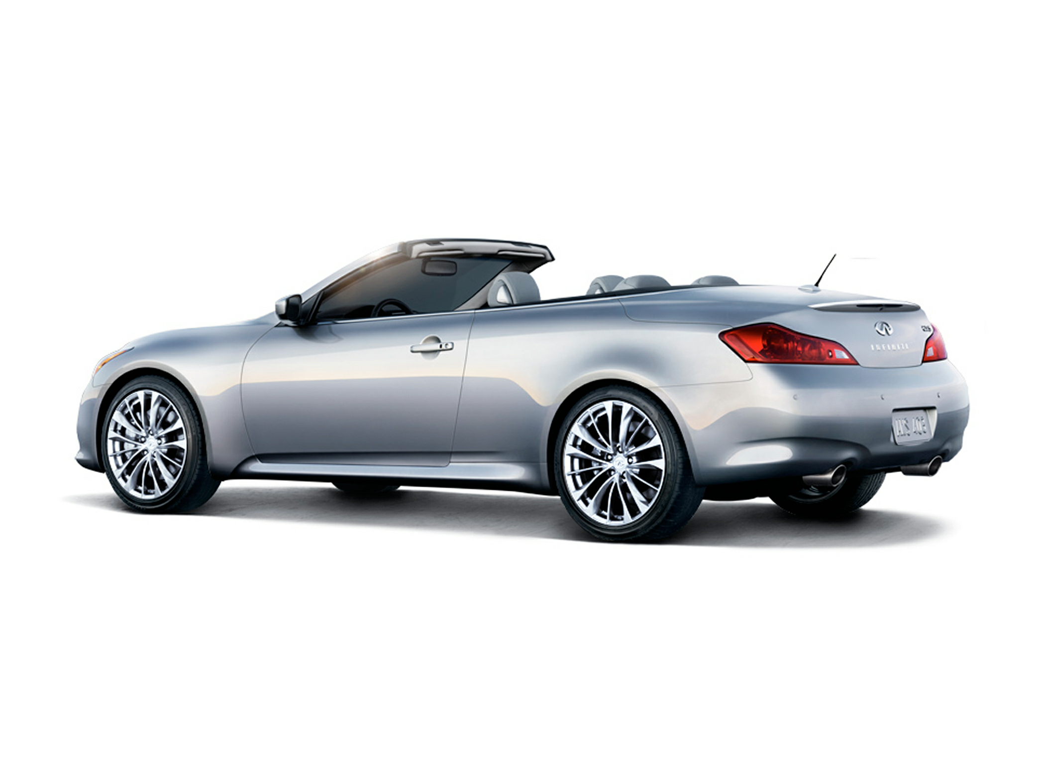 2013 INFINITI G37