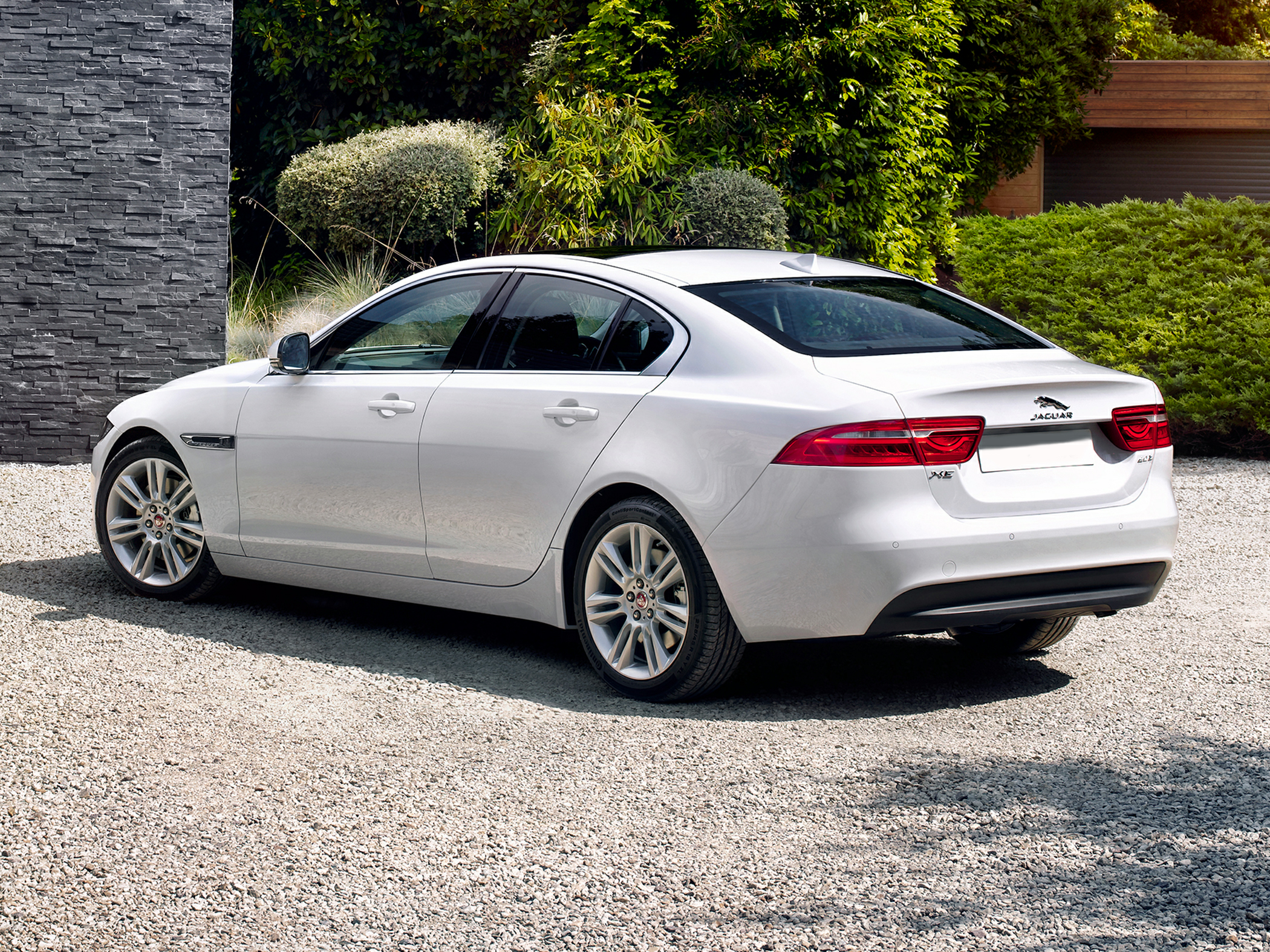 2017 Jaguar XE