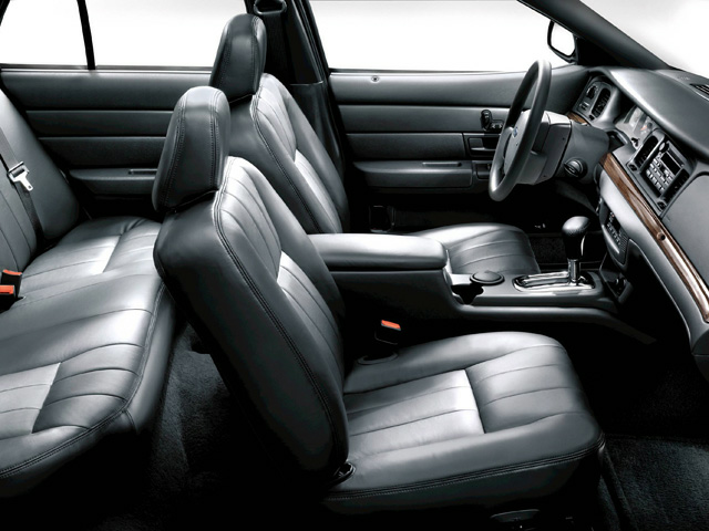 2005 Ford Crown Victoria