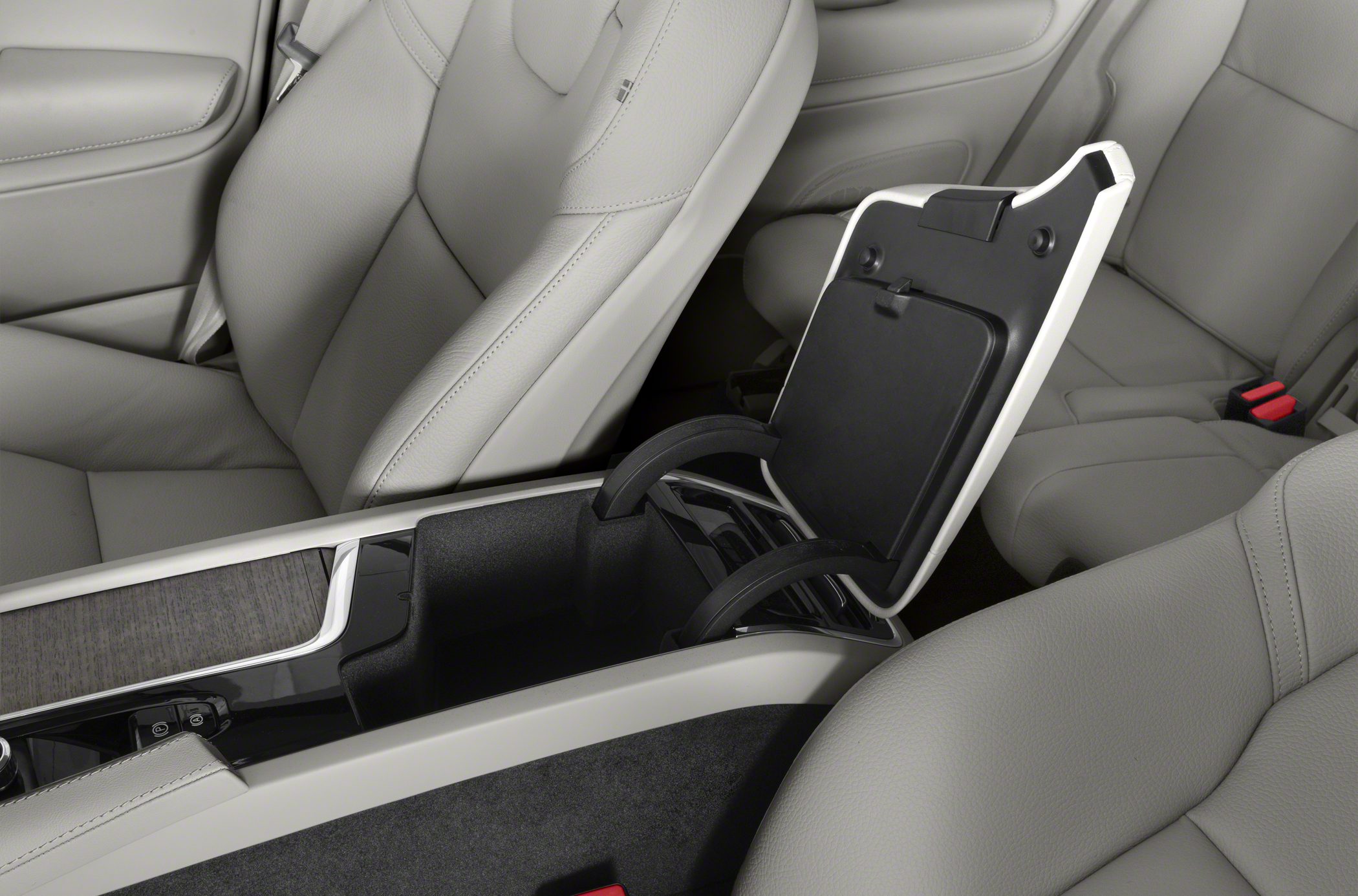 2024 Volvo XC90 Recharge Plug-In Hybrid