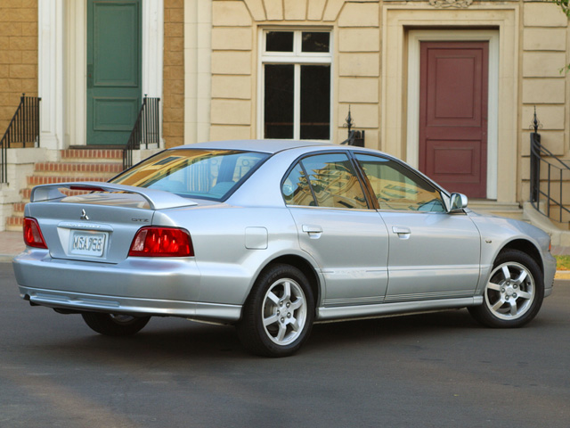 2003 Mitsubishi Galant