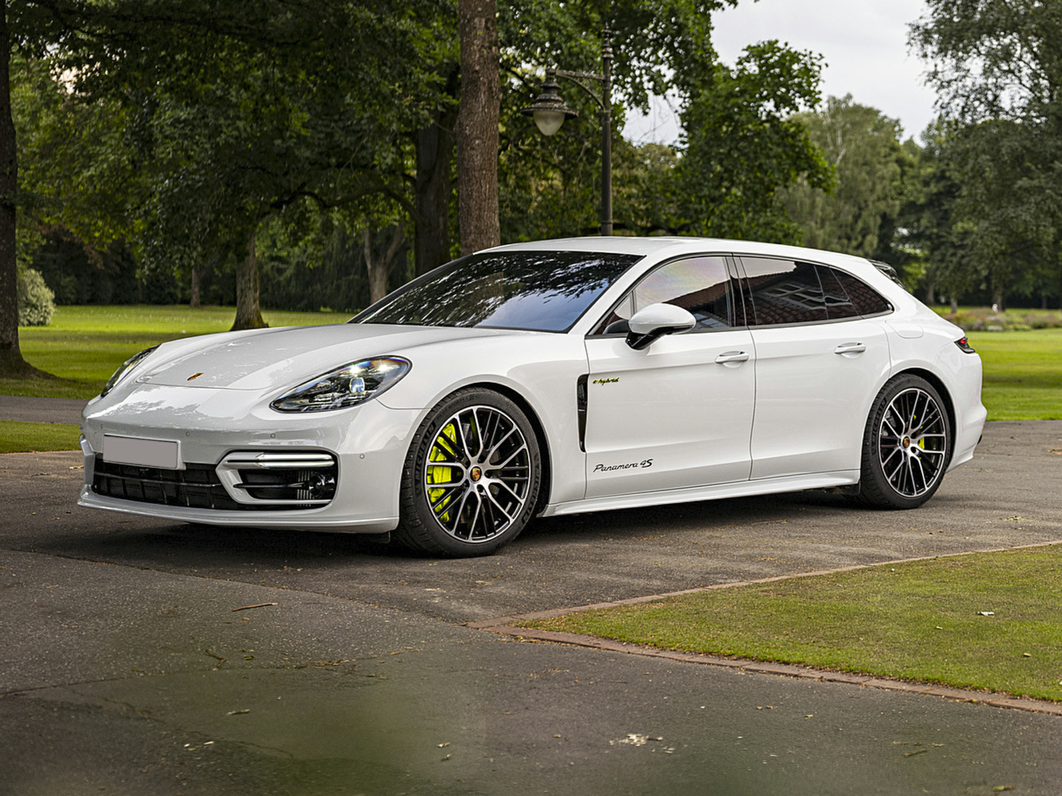 2023 Porsche Panamera E-Hybrid Sport Turismo