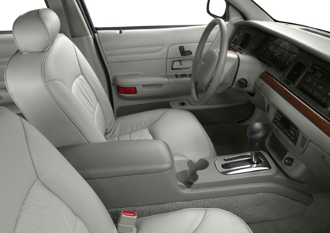 2001 Ford Crown Victoria