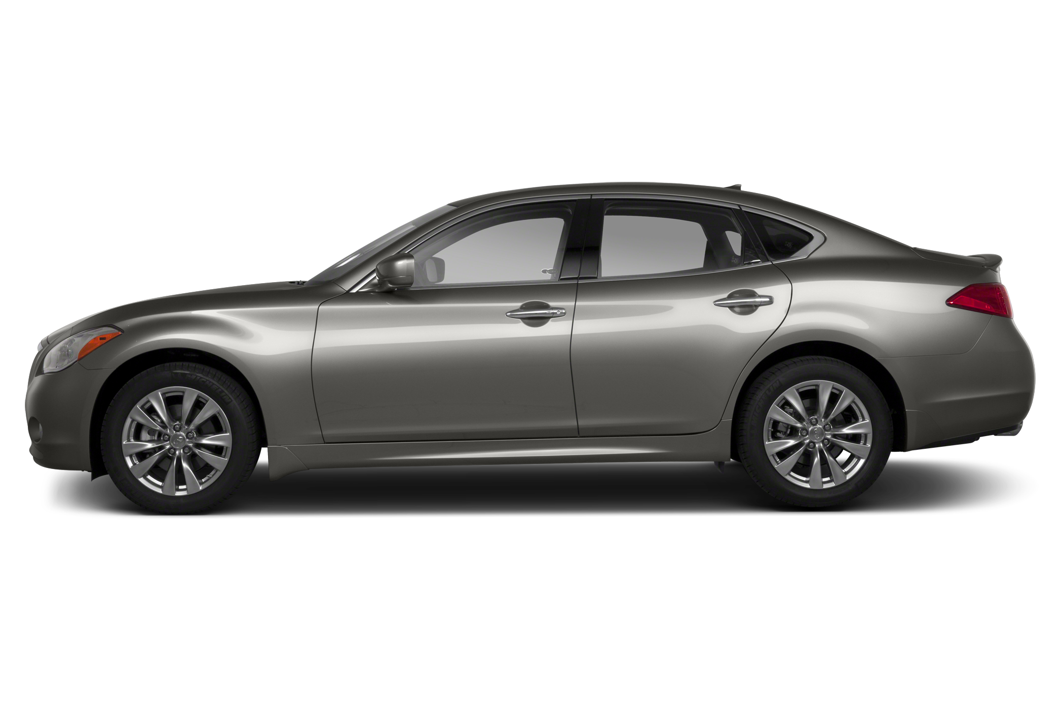 2013 INFINITI M56