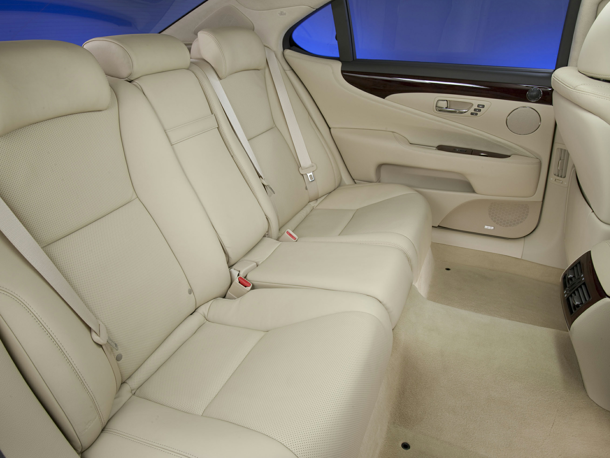 2010 Lexus LS 460