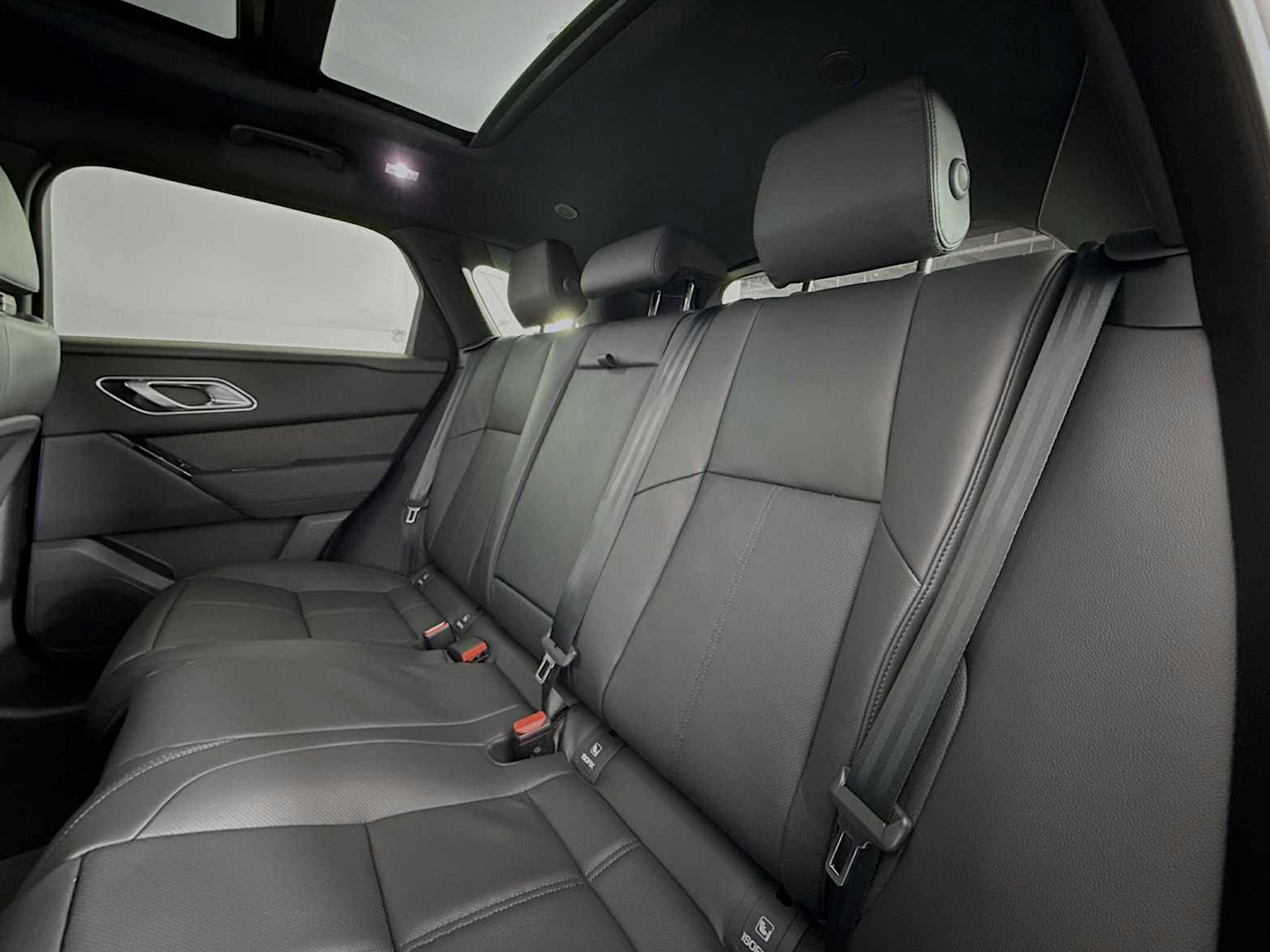 2026 Land Rover Range Rover Velar