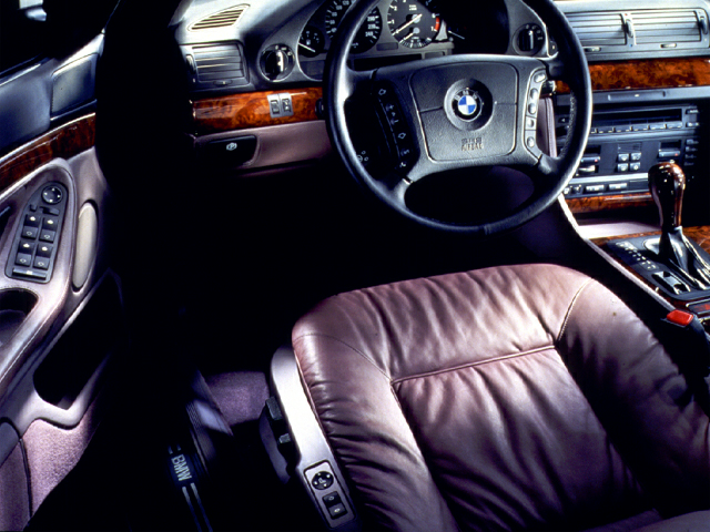 1999 BMW 740