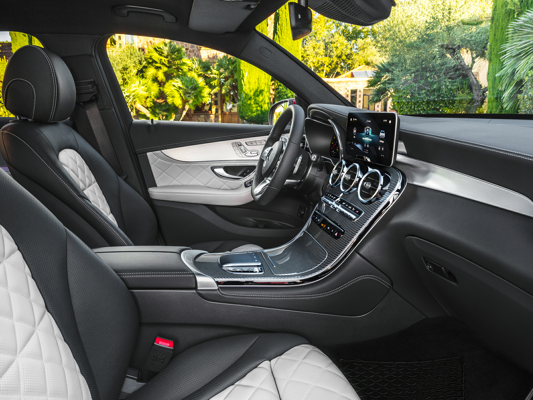 2020 Mercedes-Benz GLC 300