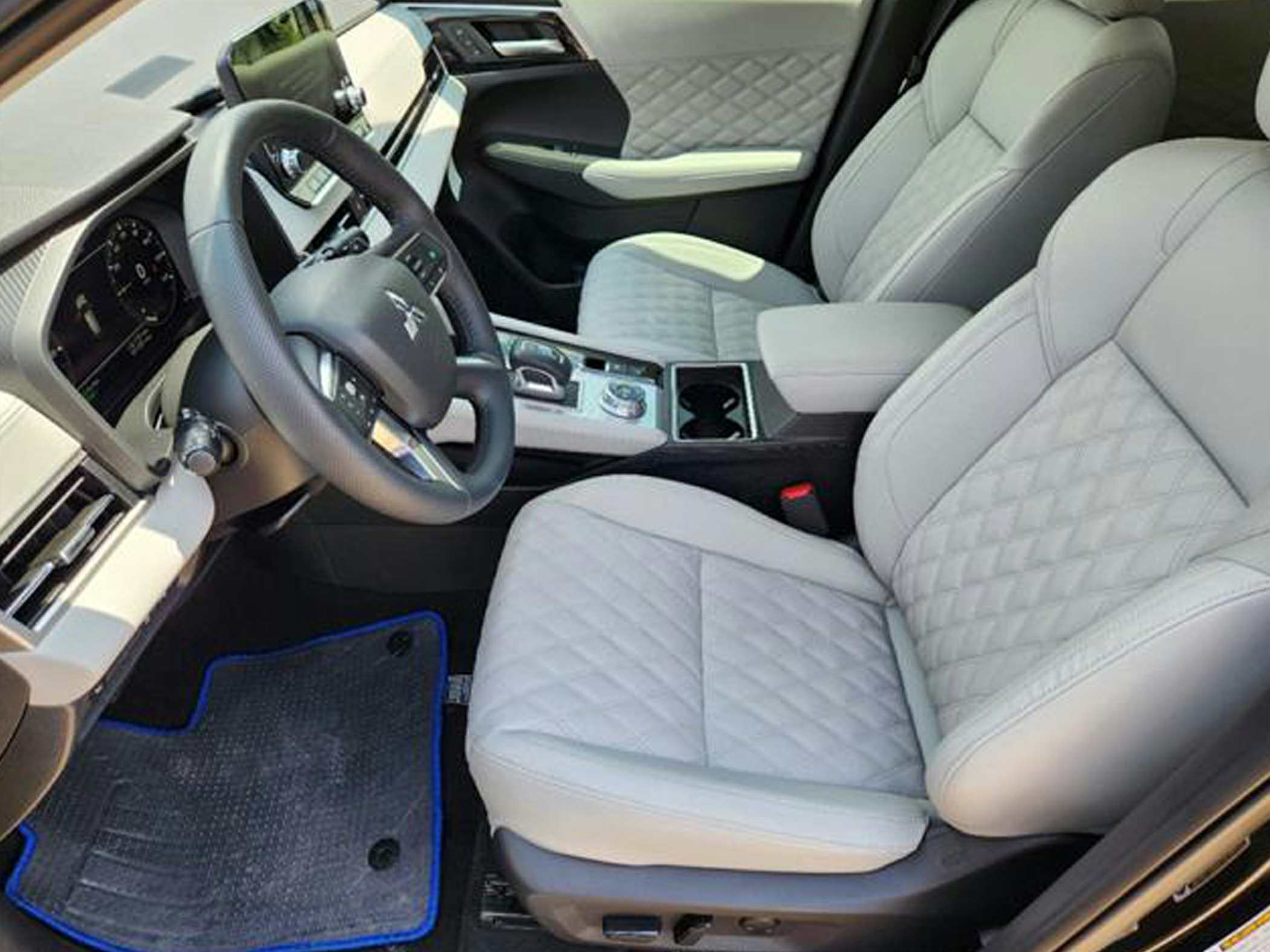 2025 Mitsubishi Outlander PHEV