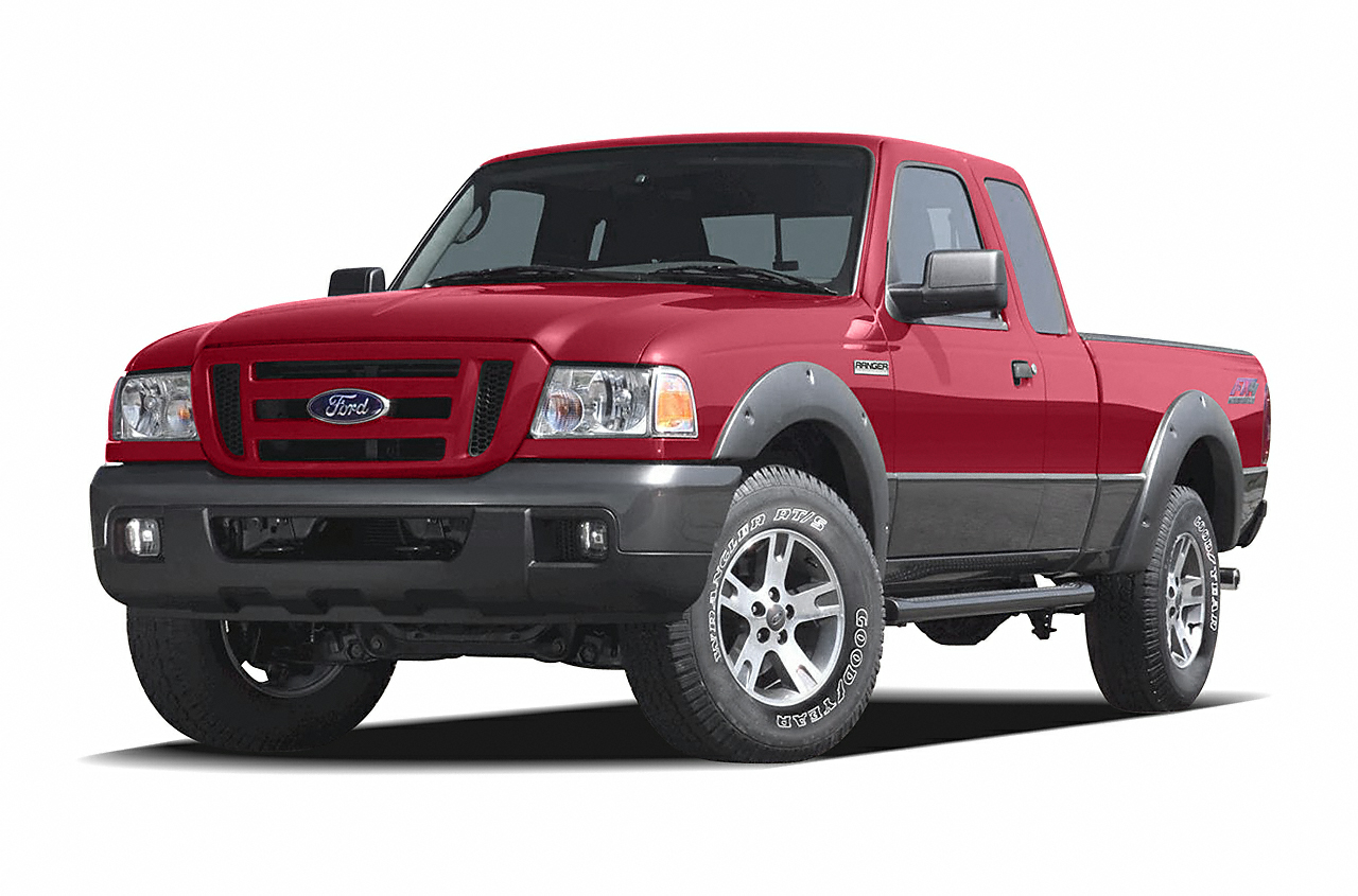 Side view of the 2006 Ford Ranger