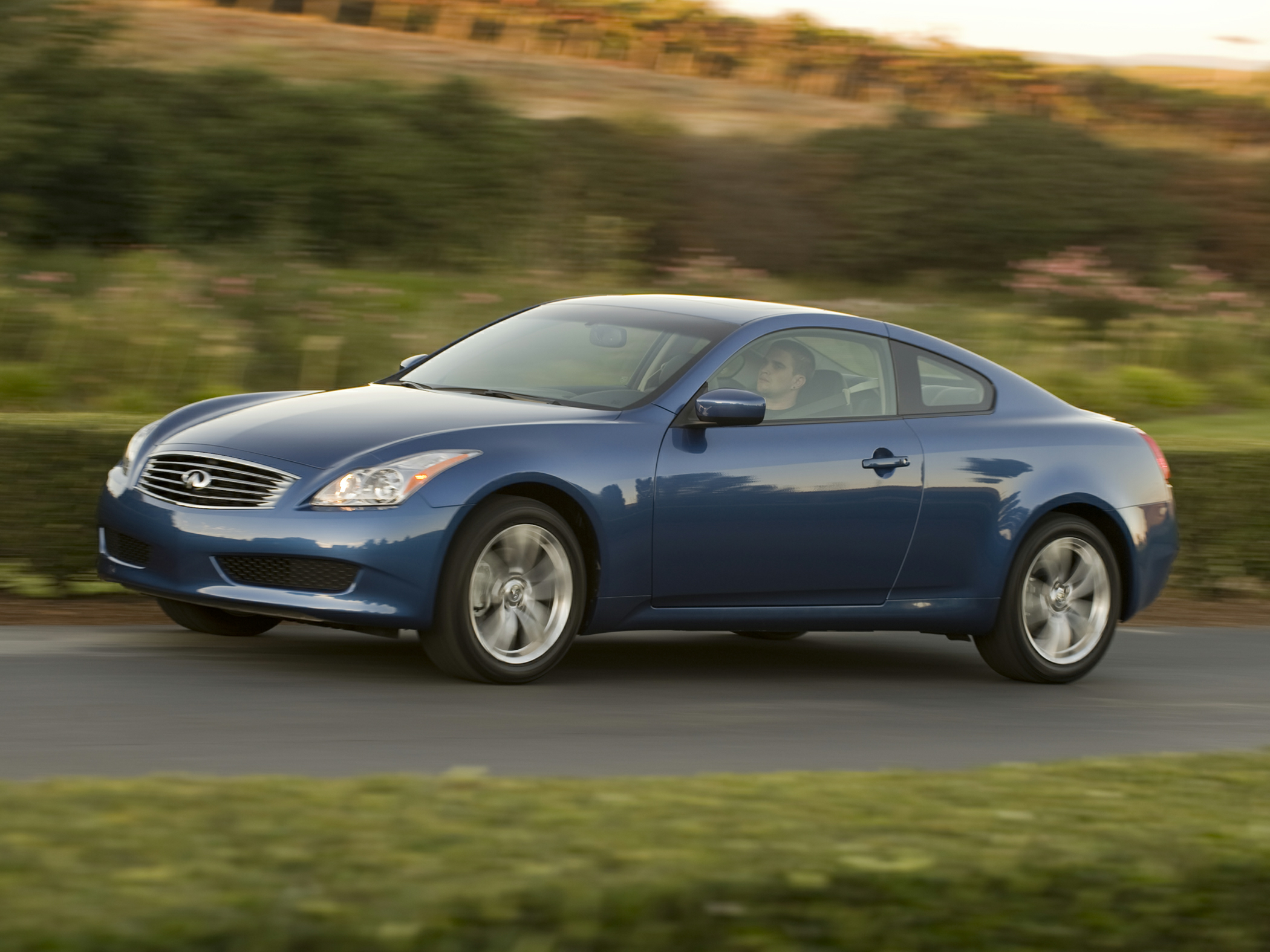 2009 INFINITI G37
