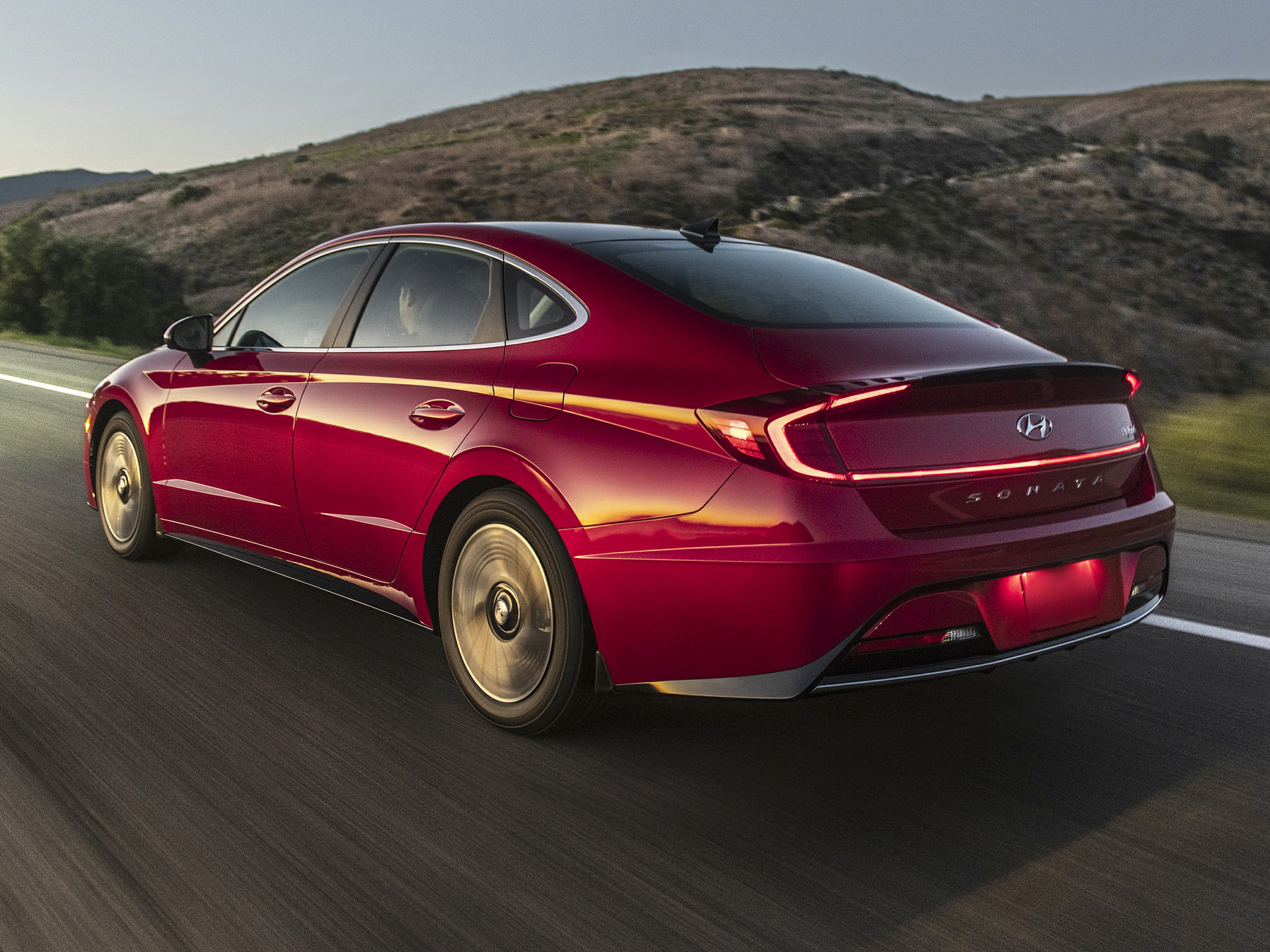 2020 Hyundai SONATA Hybrid