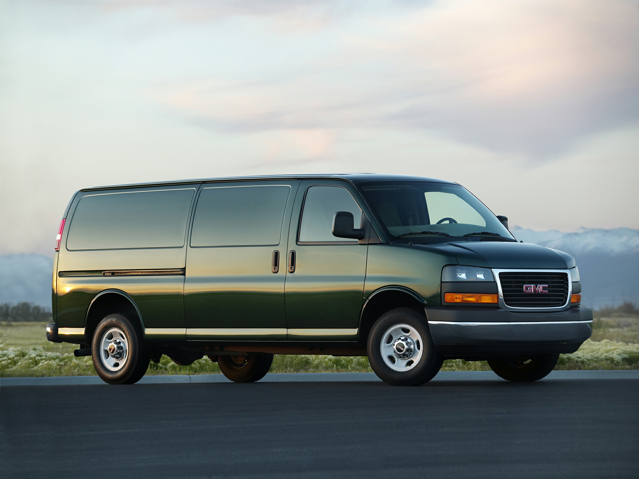 Gmc cheap minivan 2018