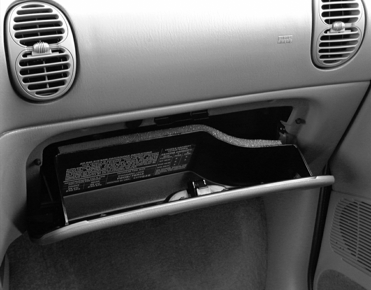 2000 Chrysler Grand Voyager