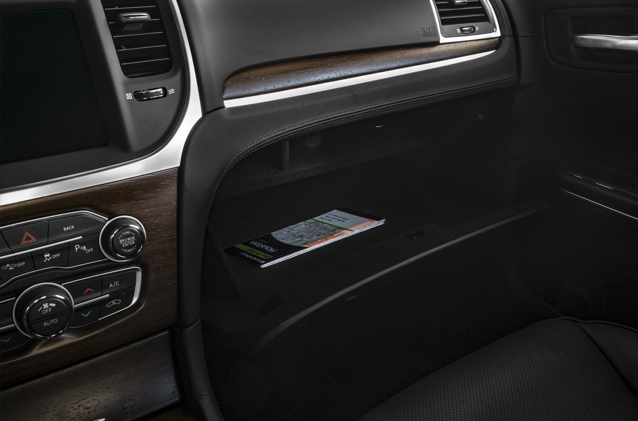 2016 Chrysler 300C