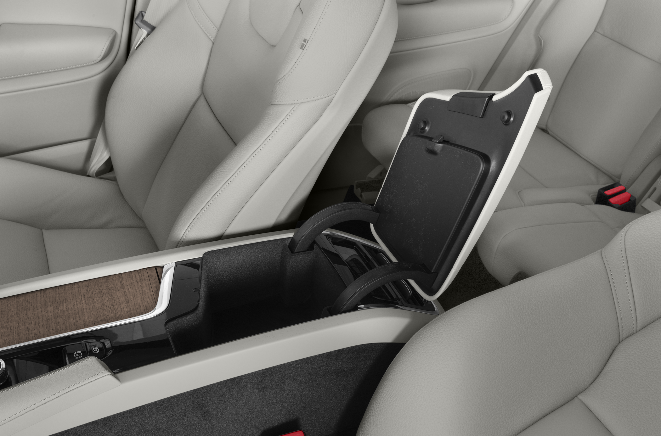 2023 Volvo XC90 Recharge Plug-In Hybrid