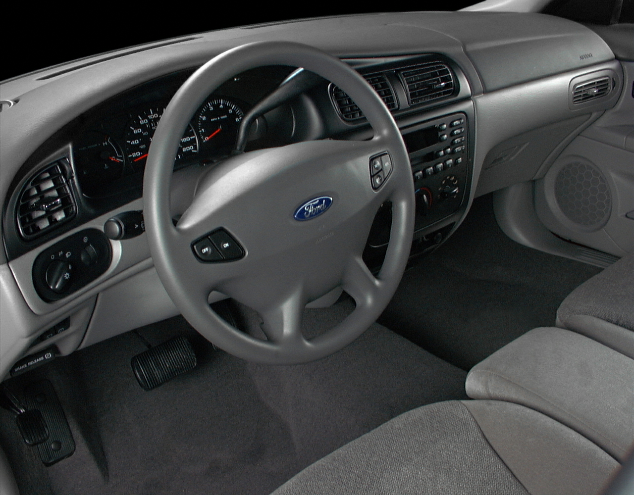 2001 Ford Taurus
