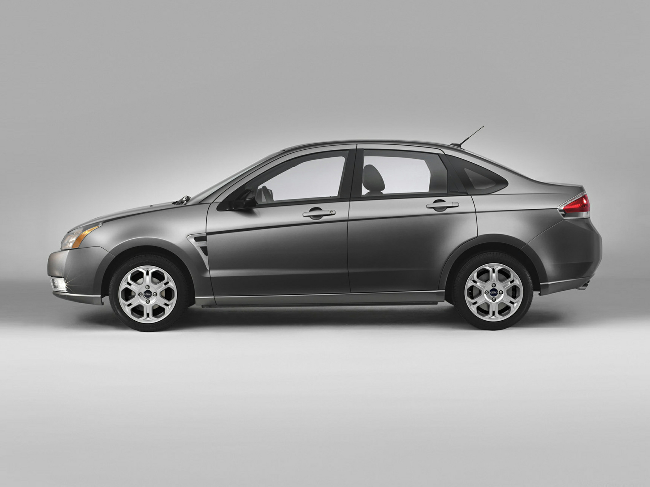 2009 Ford Focus Specs, Price, MPG & Reviews