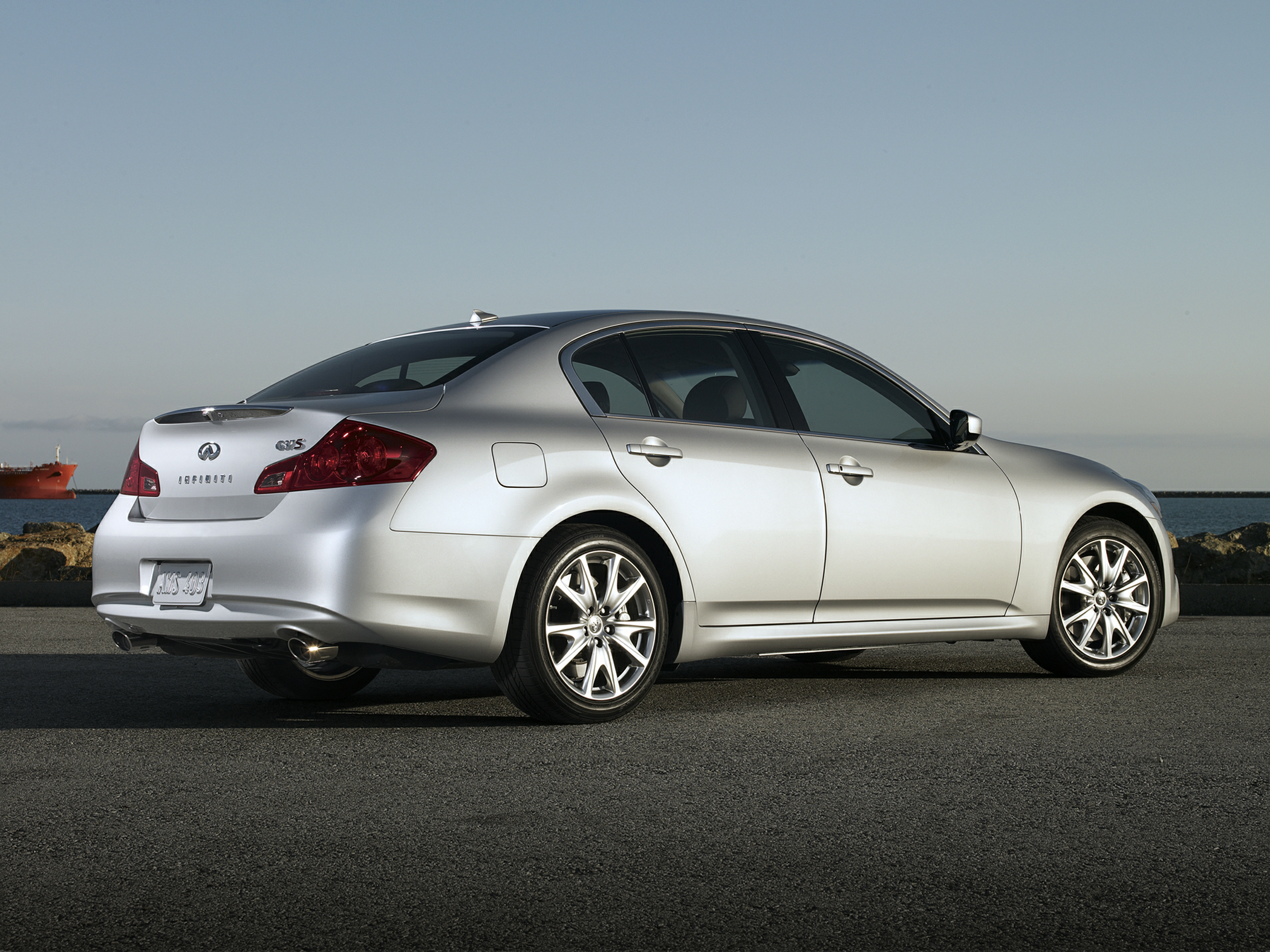 2012 INFINITI G37