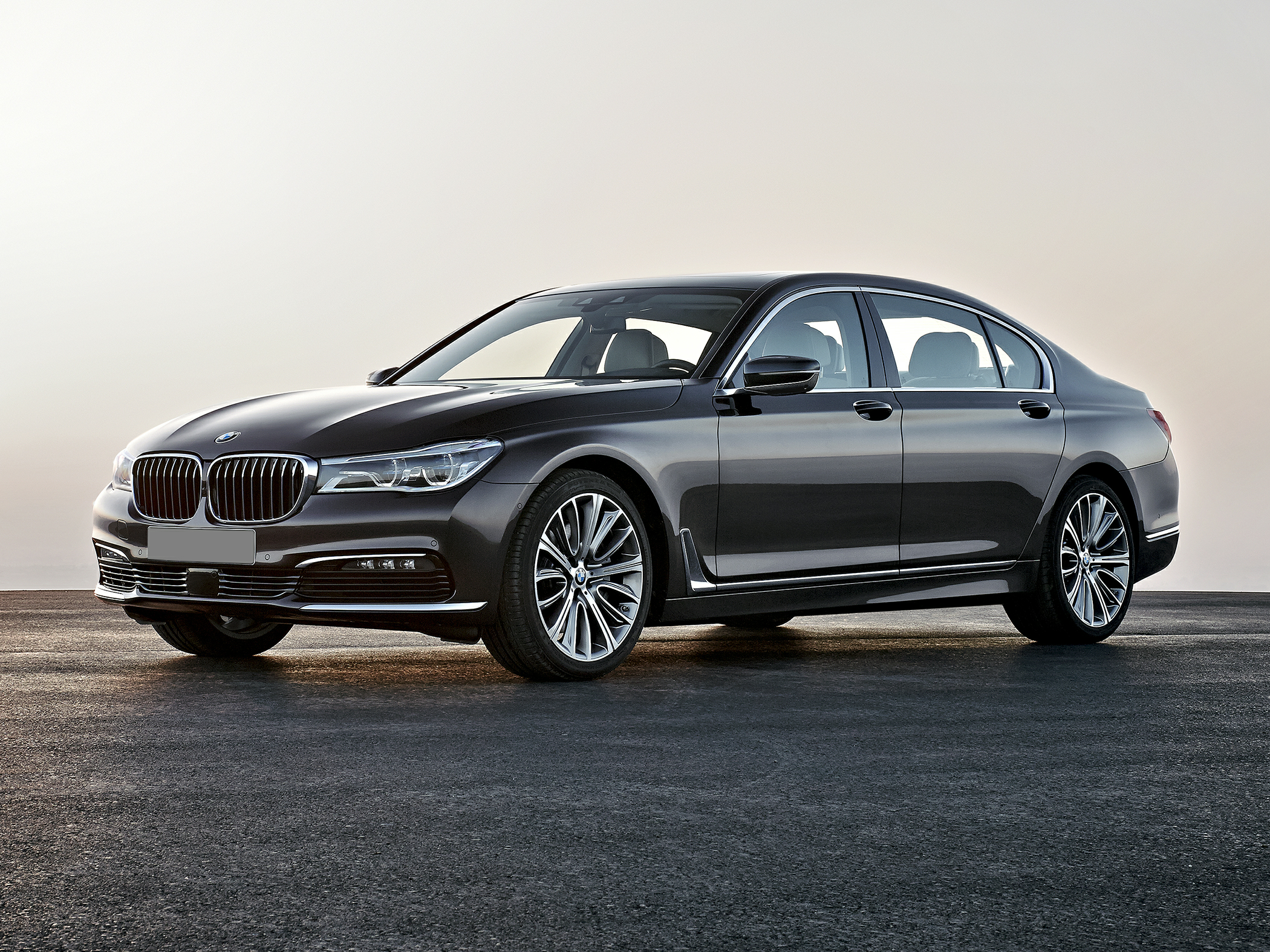 2017 BMW 740