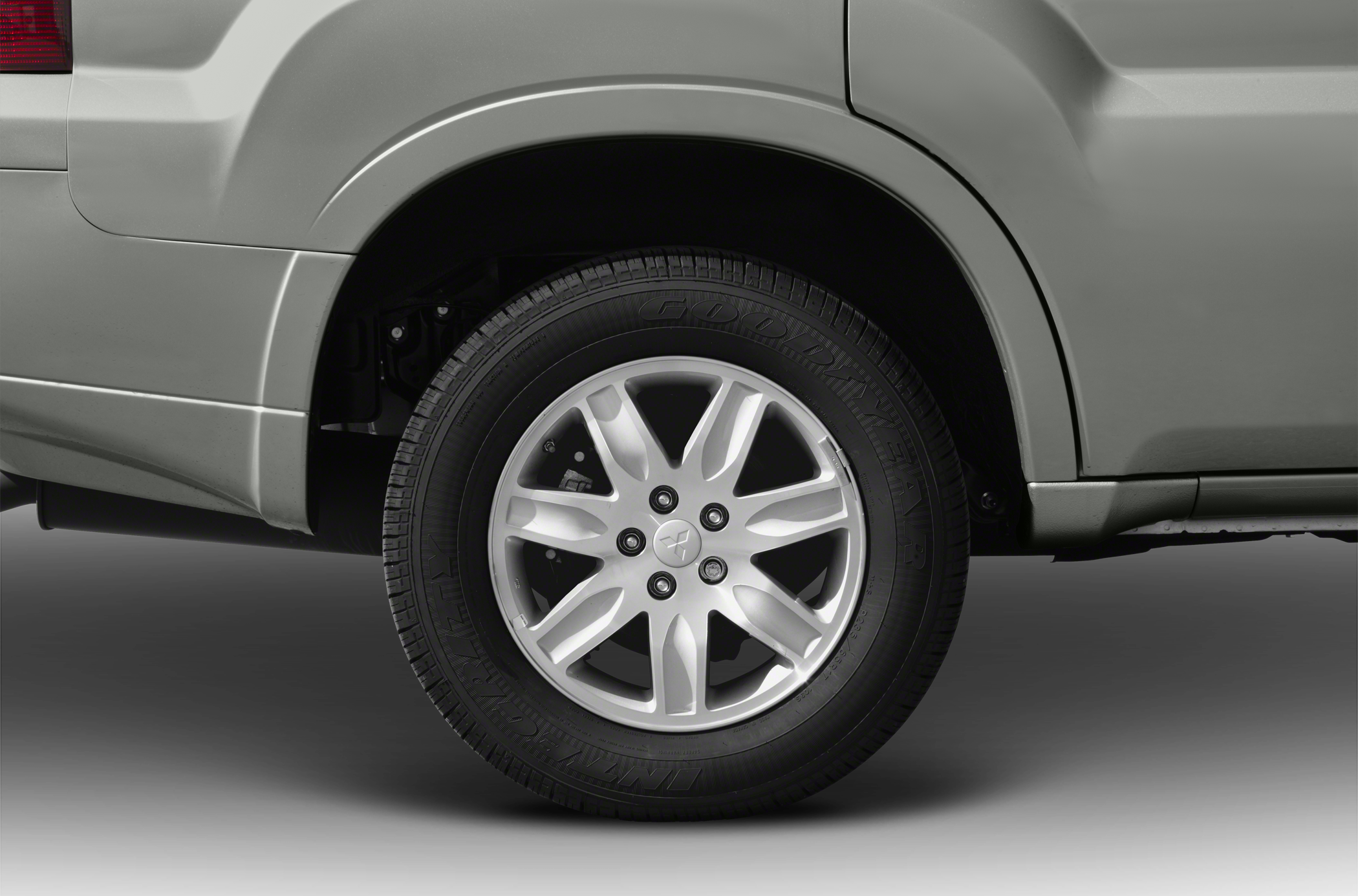 2011 Mitsubishi Endeavor