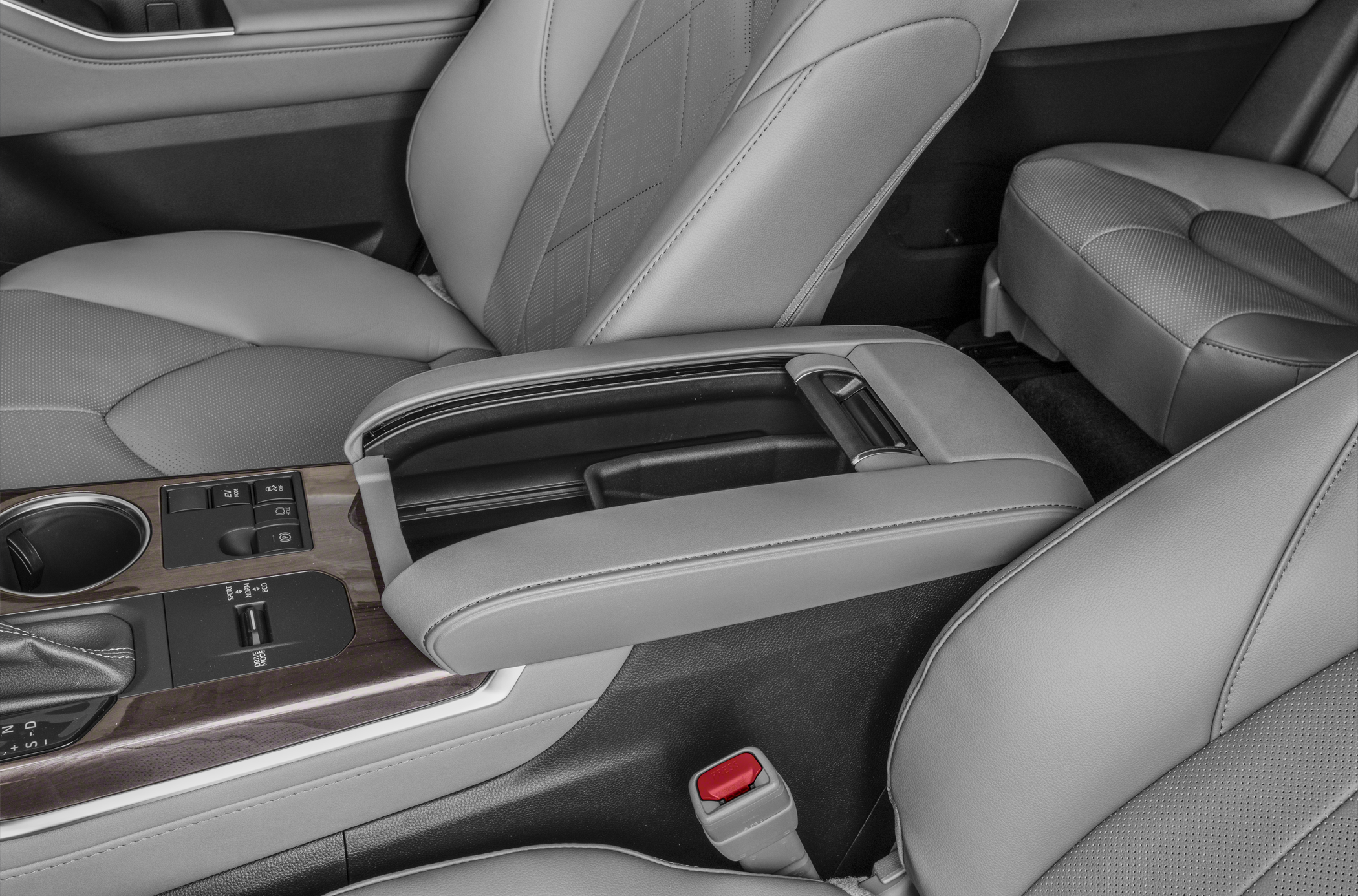 2026 Toyota Highlander Hybrid