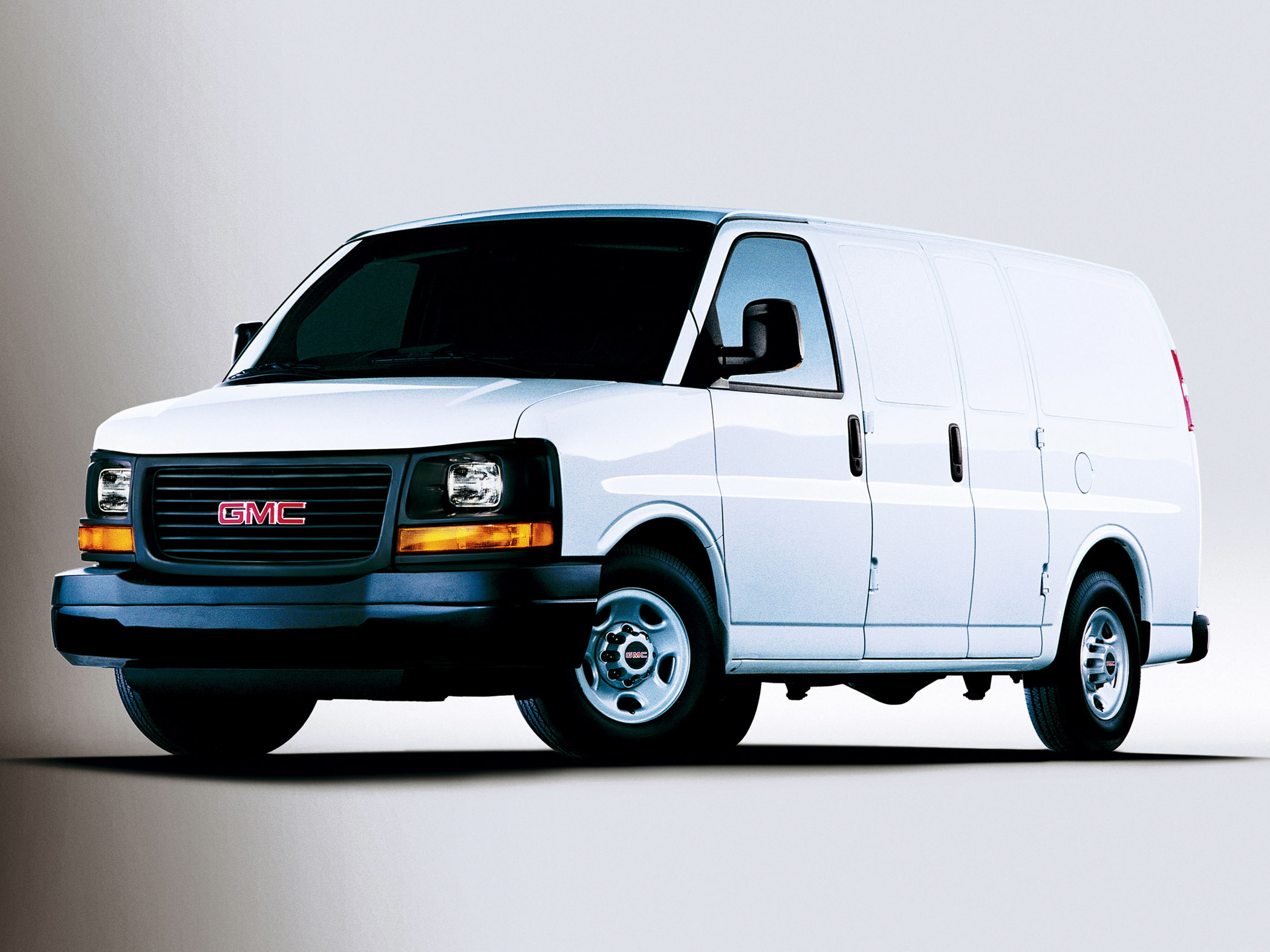 2005 GMC Savana 3500 Specs