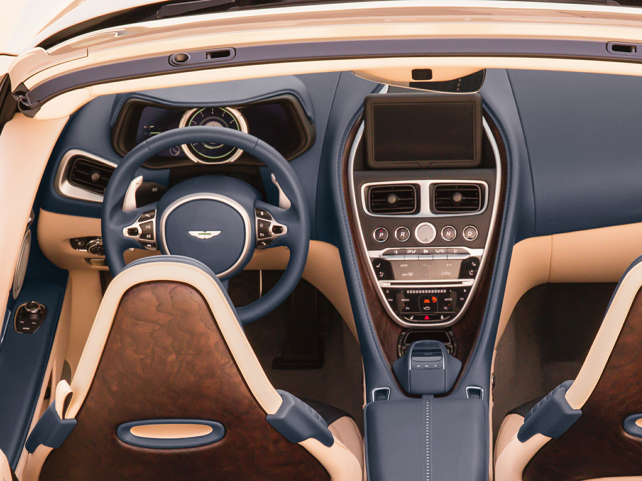 2022 Aston Martin DB11