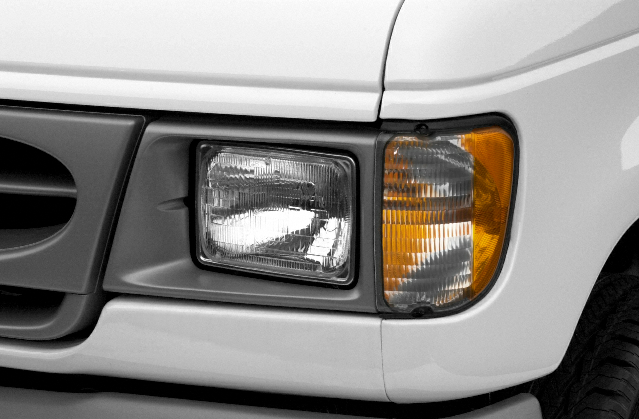 2001 Ford E250