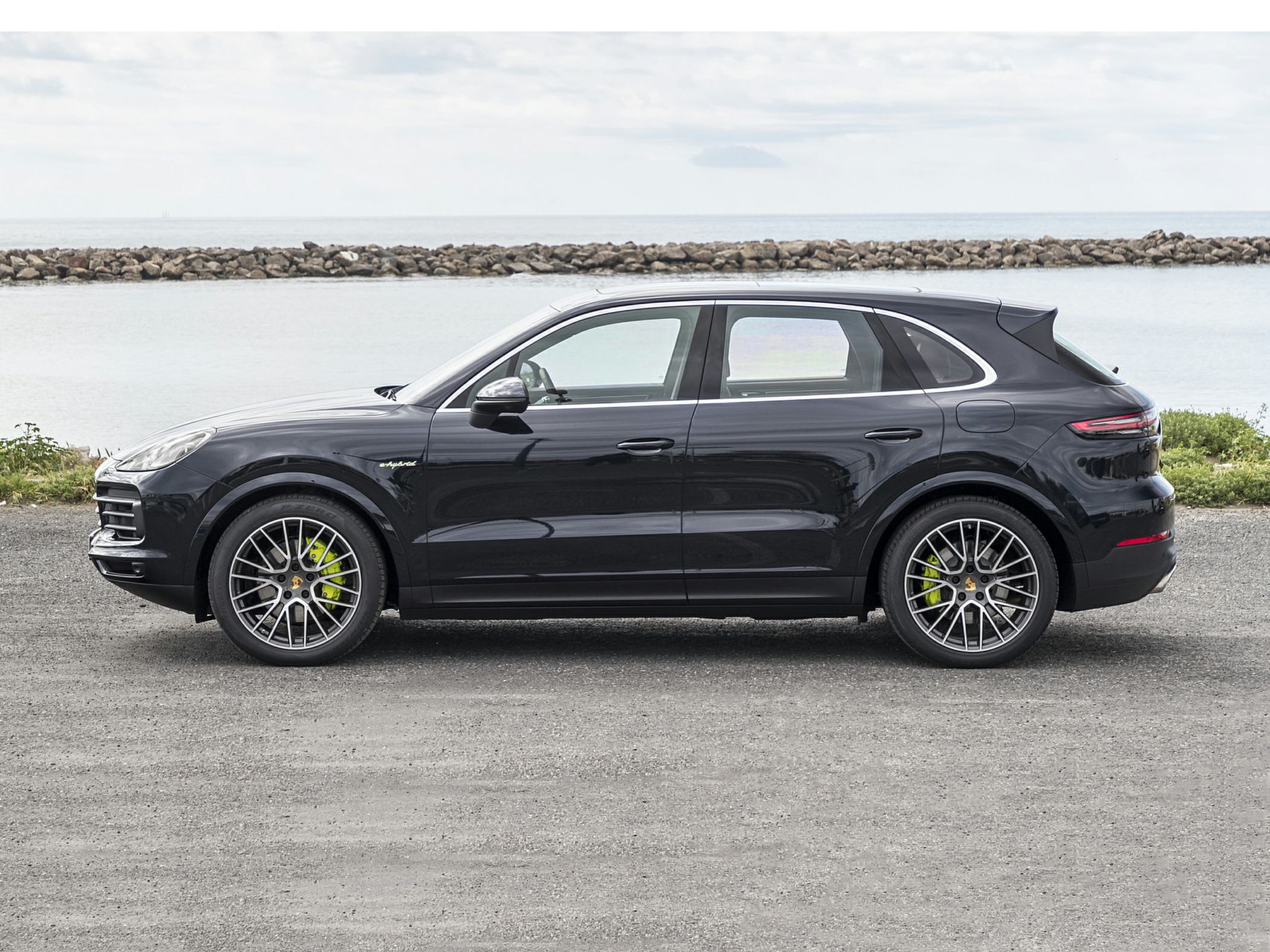 2023 Porsche Cayenne E-Hybrid