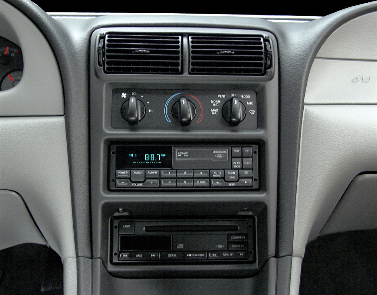 Mustang gt outlet 2000 interior