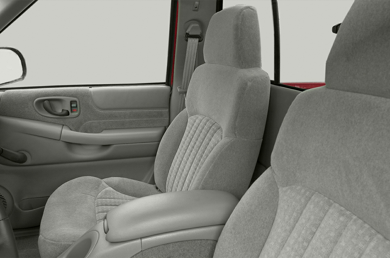 Chevy s10 deals interior back seat