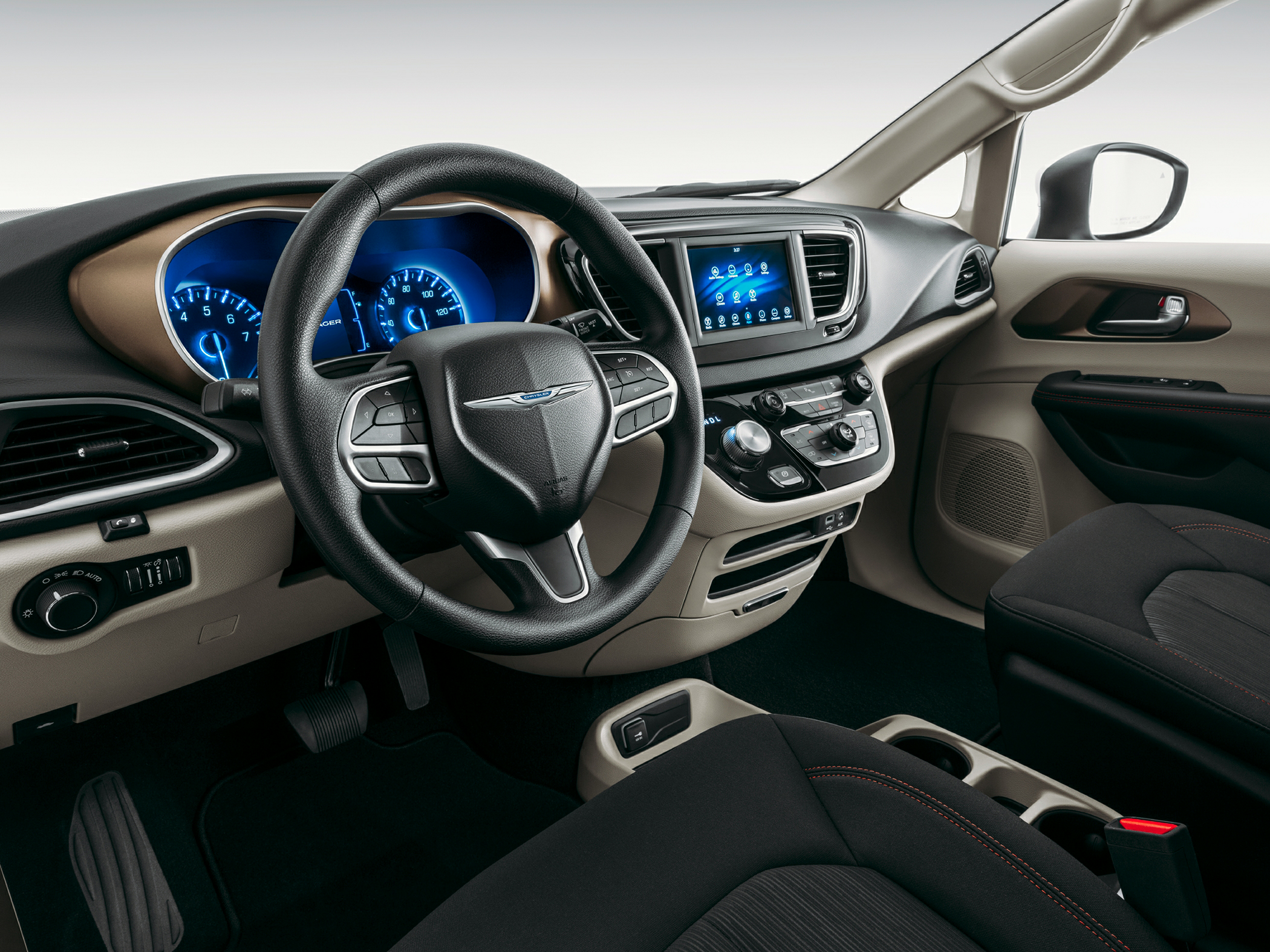 2020 Chrysler Voyager